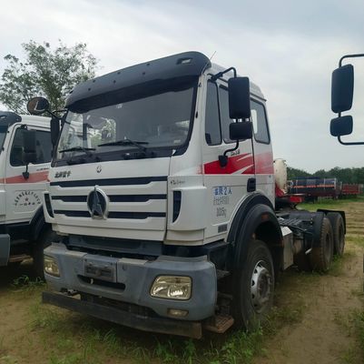 Control de tracción avanzado Camión de transporte pesado Beiben con caja de carga de acero al carbono