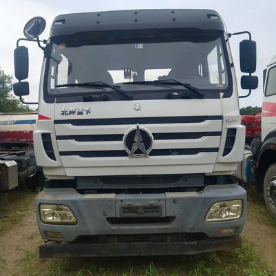 Camión pesado Beiben 430HP con sistema de dirección avanzado dentro del chasis Sinotruk