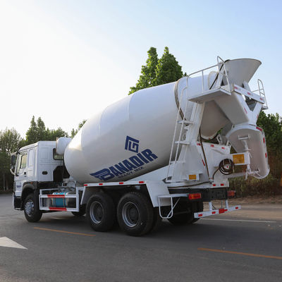 2m3 8m3 12m3 4X2 /6X4/8X4 Camión cisterna móvil HOWO Camión diésel manual transportador de mezcla montado con CCC CE
