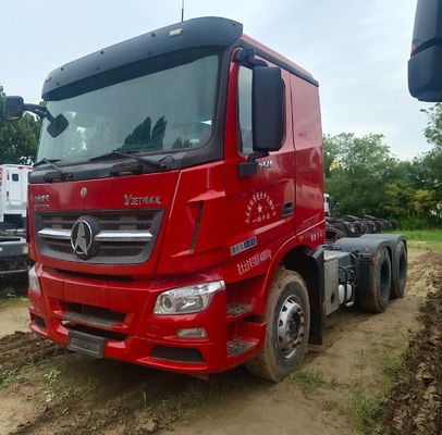 Camión remolcador de carga Beiben de transmisión manual de 420 CV con características del sistema de dirección asistida