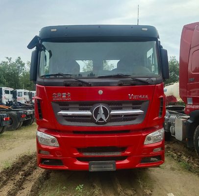 Camión remolcador de carga Beiben de transmisión manual de 420 CV con características del sistema de dirección asistida
