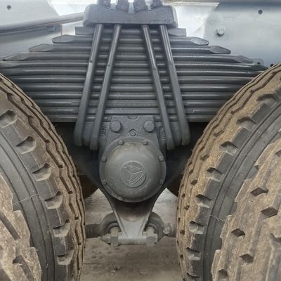 Camión mezclador de hormigón Sinotruk para construcción de trabajo pesado a 10245x2496x3450m Tamaño
