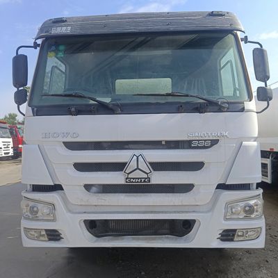Camión mezclador de cemento de trabajo pesado con una potencia máxima de 300-400 caballos de fuerza