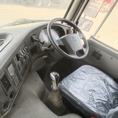 Camión mezclador de cemento de trabajo pesado con una potencia máxima de 300-400 caballos de fuerza