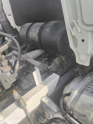 Chasis Sinotruk Dirección hidráulica de potencia Mezclador de hormigón con 8 desplazamiento y 400 hp