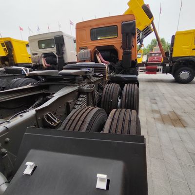 Caja de carga de acero al carbono camión de descarga hidráulico potente con chasis Sinotruk 6 meses