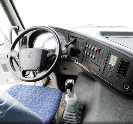 Chasis Sinotruk personalizado Dirección hidráulica camión mezclador de hormigón de trabajo pesado con neumáticos