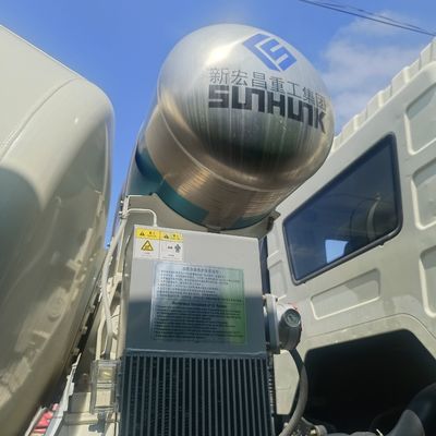 Camión mezclador de hormigón usado de bajo kilometraje con caja de carga de acero al carbono y cabina de aire acondicionado