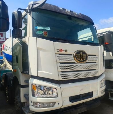 Camiones mezcladores con chasis Sinotruk y sistema de dirección hidráulica Pago inicial