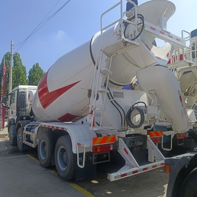 Camión de mezcla de tanques Haowo Usado Camión de mezcla de hormigón Tractor para aplicaciones pesadas