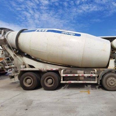 Sinotruk 8m3 camión mezclador de hormigón diesel con dirección hidráulica