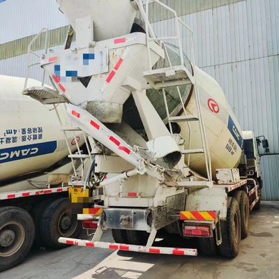 Camión mezclador de hormigón Sinotruk de 12 m3 con sistema de dirección hidráulico y neumático
