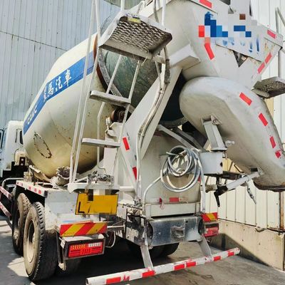 Sinotruk 8m3 Agitador Diesel Camión de camión con dirección hidráulica