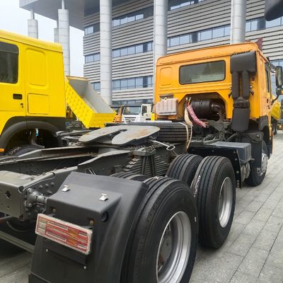 2024 Trator potente con tanque de combustible de 1000L para aplicaciones y operaciones de trabajo pesado