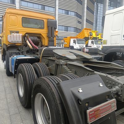 2024 Tractor potente con asiento de suspensión aérea ZZ4257N3247E1H 1 año Servicio postventa