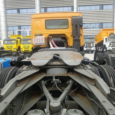 2024 Tractor potente con asiento de suspensión aérea ZZ4257N3247E1H 1 año Servicio postventa