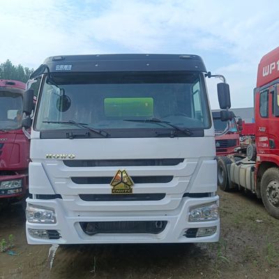 Euro 3 HOWO 12m3 380HP Camión mezclador de hormigón clásico con dirección de asistencia eléctrica