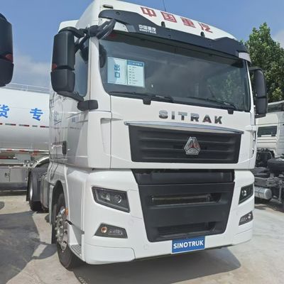 Sinotruck Tractor Truck Ventas 400L Tanque de combustible y asiento de aire para requisitos personalizados
