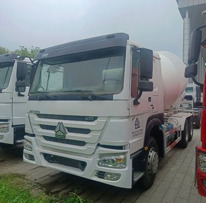 Camión mezclador de hormigón de 12m3 con chasis y neumáticos Sinotruk Combustible diesel Norma de emisiones Euro 3