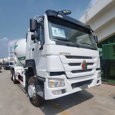 Vehículo de construcción diesel con mezclador de cemento portátil y sistema de dirección hidráulico