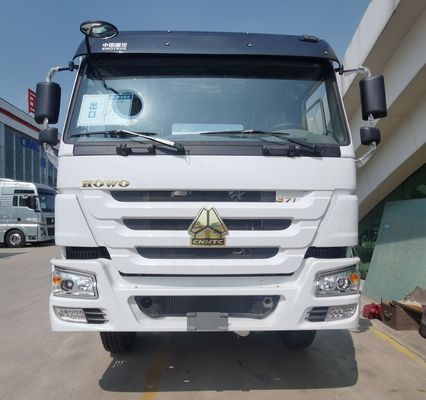 Camión portátil mezclador de cemento con chasis y neumáticos Sinotruk Mezclador de hormigón de combustible diesel