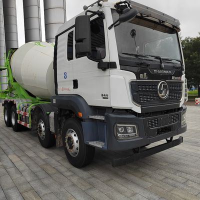 Sinotruk Chasis Agitator camión de mezcla de hormigón con dirección hidráulica