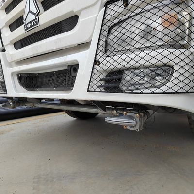 Transporte HOWO Camión de entrega de agua con combustible diesel y caja de carga de acero al carbono