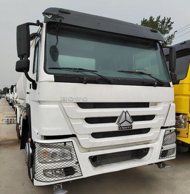 Sinotruk HOWO 6X4 camión de suministro de agua con paquete peso bruto 13570.000kg