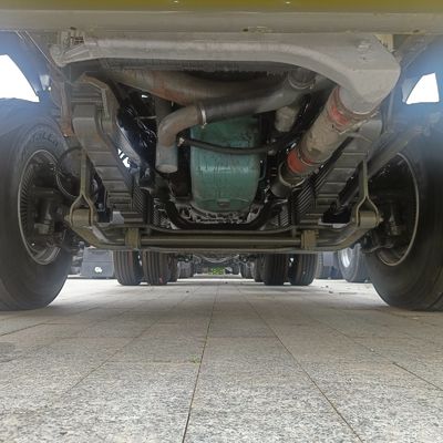 Tractor diésel de 2024 personalizado para cargas pesadas 6 meses de servicio postventa garantizado