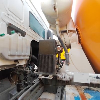 Venta de camiones Sinotruk 6X4 Entrega de agua Mezclador de trabajo pesado con tipo de transmisión manual