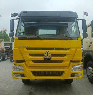 Diseño de neumáticos sin tubos Potente 2024 Sitrak Tractor Trailer con asiento del conductor de suspensión aérea