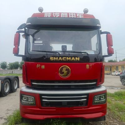 Capacidad del tanque de combustible de 400L Shacman Diesel 6X4 camión tractor con diseño de neumáticos sin tubo