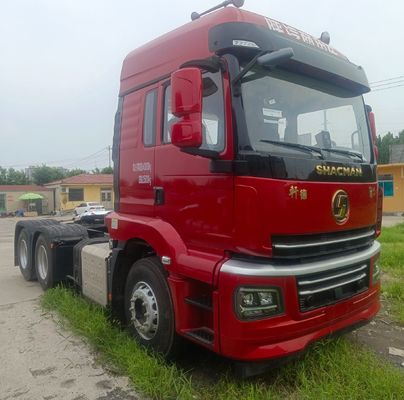 Camión tractor rojo Euro6 Diesel 6X4 con silla de conducir y diseño de suspensión aérea confort