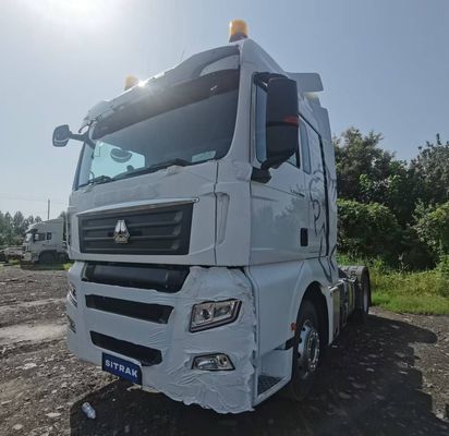 Remolque con el tractor pesado Sitrak, camión de transporte de carga y semirremolque remolque