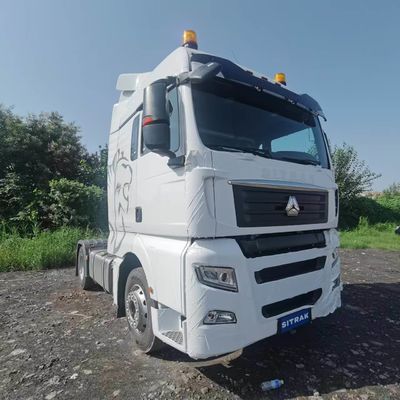Remolque con el tractor pesado Sitrak, camión de transporte de carga y semirremolque remolque