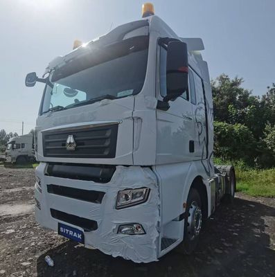 Cisterna de combustible de 600L Tractor de carga pesado Camión de transporte de carga Sitrak para remolque de semirremolques