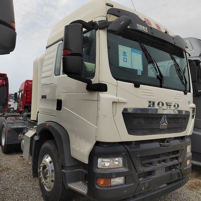 Sinotruk HOWO Cnl Cabeza de tractor de GNL para remolque de semirremolque 6×4 Rendimiento de la rueda motriz