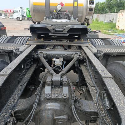 Dirección hidráulica de segunda mano Jh6 Camión de transporte 6X4/8X4 10/12 Cabeza de remolque de ruedas