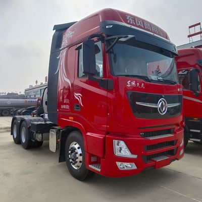 Tipo de elevación delantera 6X4 Tipo de descarga GNL Gas de tracción Camión de transporte 580HP Tractor