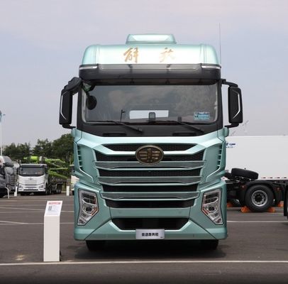 FAW Eagle 840 Camión tractor de 580 CV 6*4/4*2/6*2 para ≤5 asientos y capacidad de carga de 31-40 t