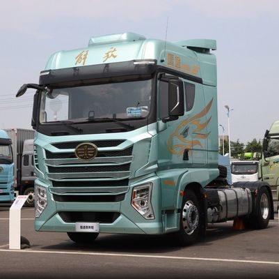 8800.000kg Peso bruto 580 CV GNL FAW 6*4 y 4*2 Camión tractor con capacidad de carga 31-40 t