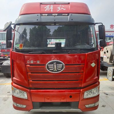 FAW Jiefang J6plng6X4 Camiones de transporte por tractor con elevación frontal tipo de descarga