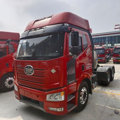 CA4250P66M25T1E6 Liberación J6p Camión de transporte de tracción 6 * 4/4 * 2/6 * 2 Tractor usado