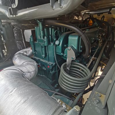 ZZ4257N3247E1H Sinotruk HOWO Tractor trailer con tanque de combustible de 600L y combustible