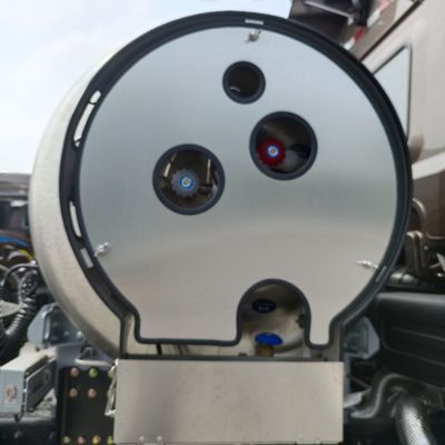 Petición personalizada de liberación Jh6 camión de gas de dirección asistida con neumáticos y características
