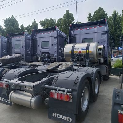 Haowo LNG Tractor Truck 580HP a 700HP Tractor con rueda motriz personalizada 6 × 4