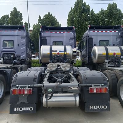 US 2024 Camión de tracción ligero HOWO GNL 6 * 4 480HP a 700HP Camión de transporte con piezas