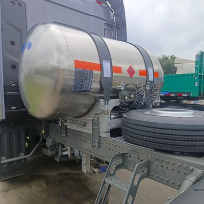 2024 HOWO 6X4/4X2LNG540HP Camión de transporte de tracción con transmisión automática para la venta