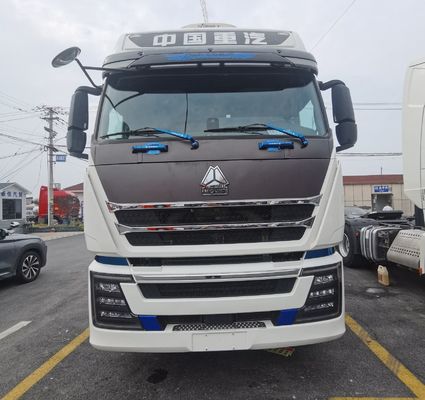 Número de tiempos Sinotruk de cuatro tiempos HOWO 6X4 camión pesado para cargas pesadas