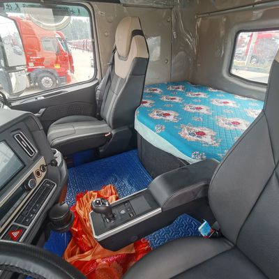 Impulso de presión de admisión Sinotruk HOWO 6X4 camión de aspiración natural para los mercados globales